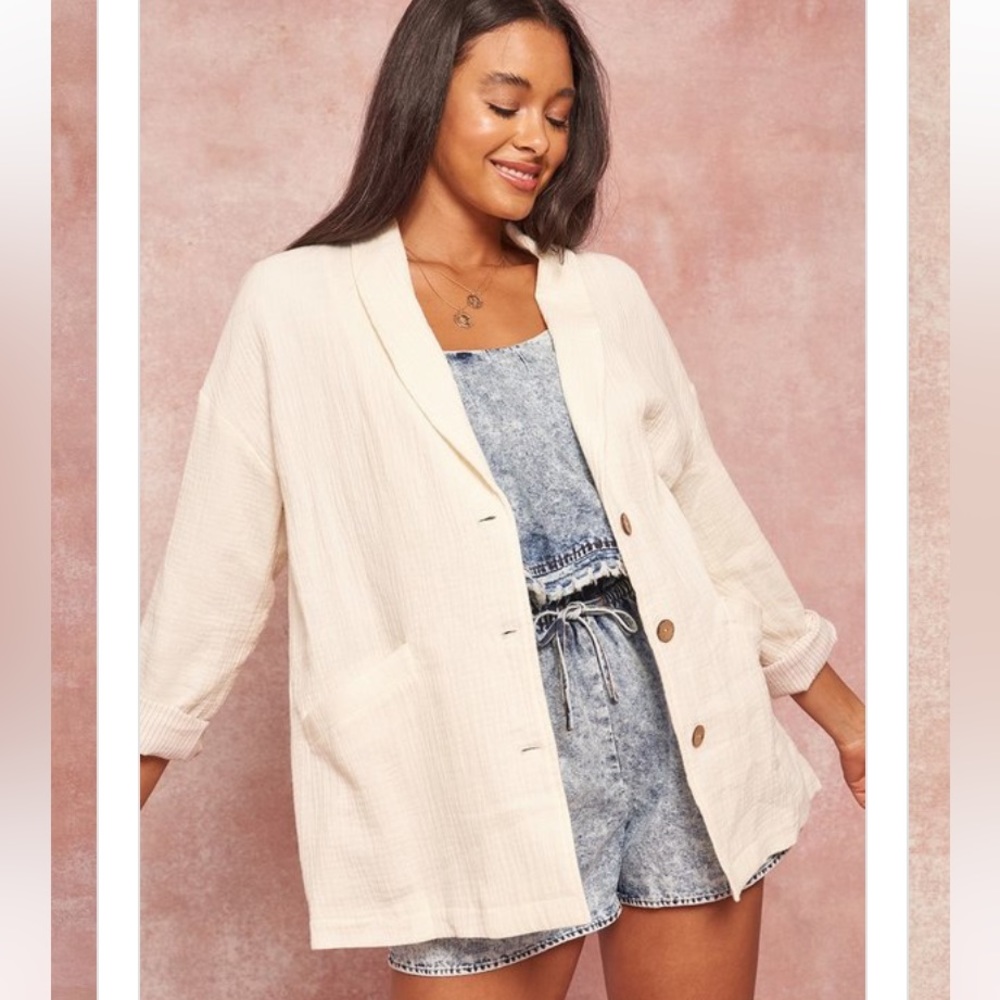 Promesa Cream Oversized Button-Front Blazer